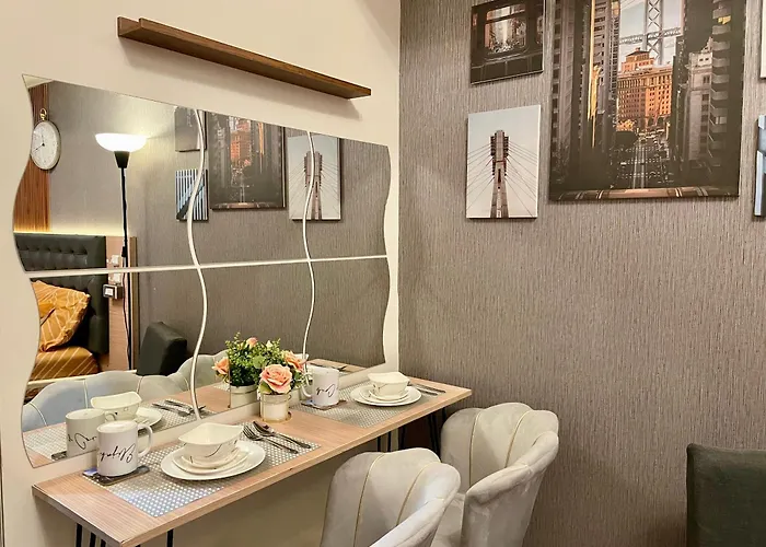 Luxe Near It Park & Waterfront - Free Use Of Pool, Gym And Sauna
